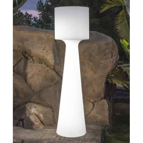 Lámpara de pie Grace LED IP65 exterior - Newgarden