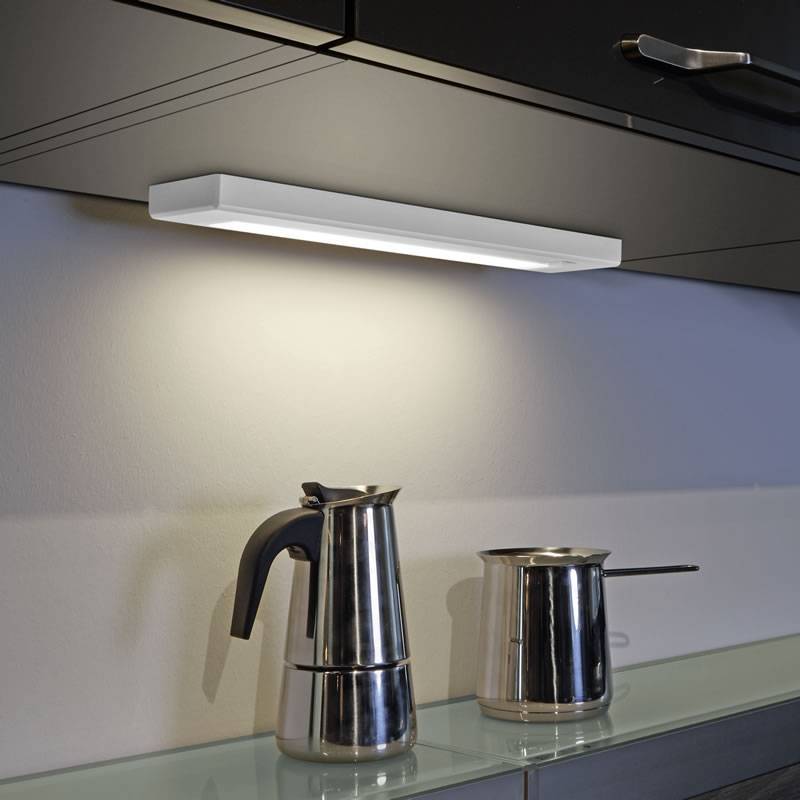 Regleta LED para iluminacion bajo armariada en la cocina ~ Reformas Guaita