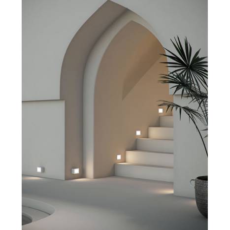 BENEITO FAURE Artis LED surface/recessed step light