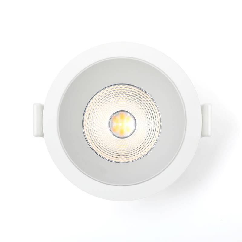Foco LED techo empotrable luz cálida regulable 4,5W 350LM UGR<19